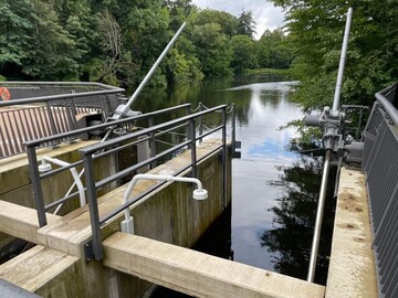 Poppenbütteler Schleuse in Betrieb